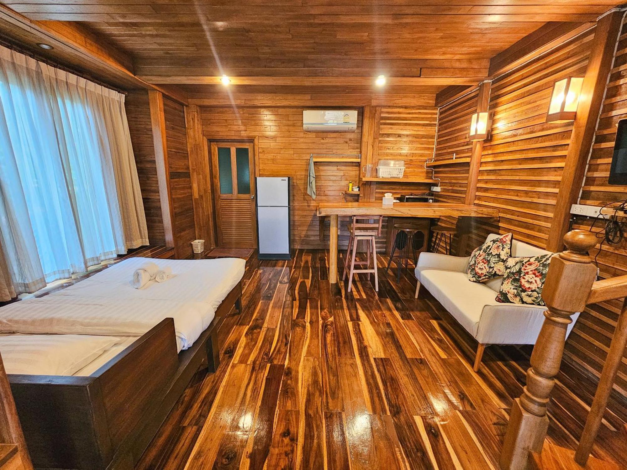 My Log Home Resort Ban Huai Phai 외부 사진