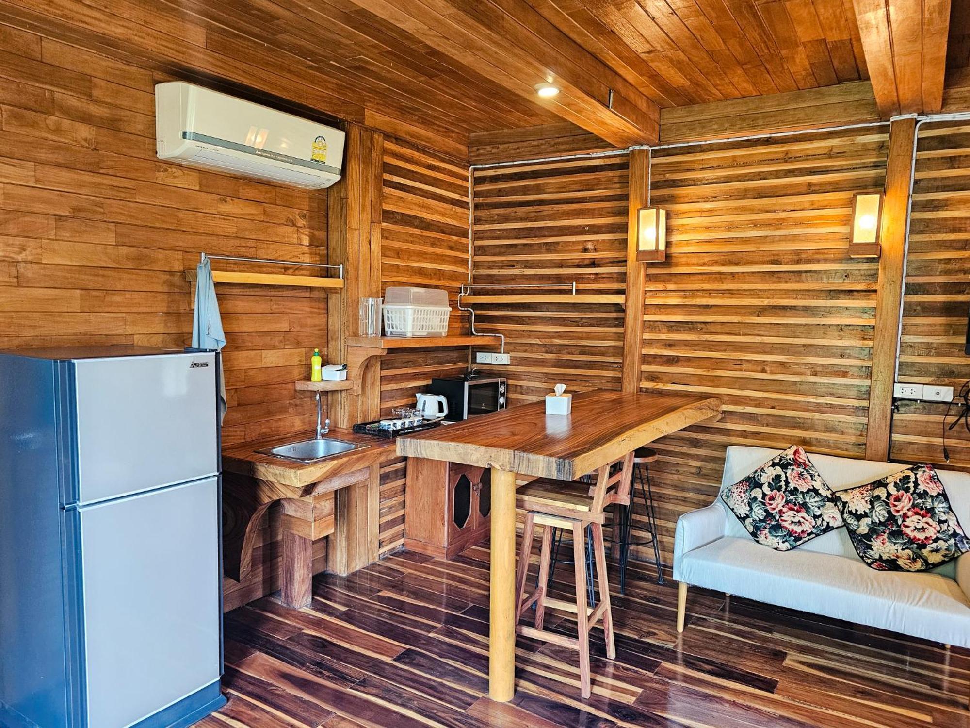 My Log Home Resort Ban Huai Phai 외부 사진